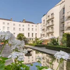 https://merrion.dublin-hotelsweb.com