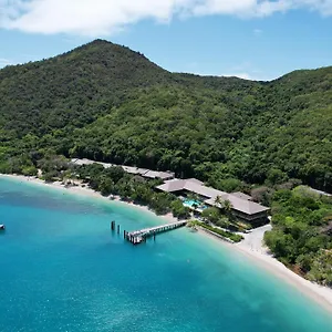 https://fitzroy-island-resort.queenslandhotels.net